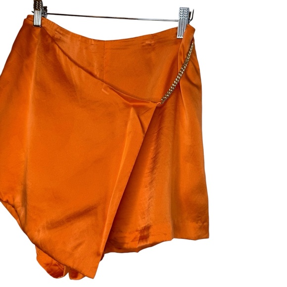 Amanda Uprichard X Stilla Gold-tone Chain Detail Sheen Skort in Fire Size M - Picture 5 of 9